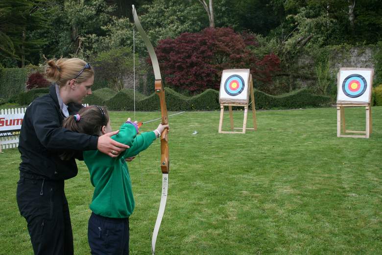 Top reasons to opt archery for kids